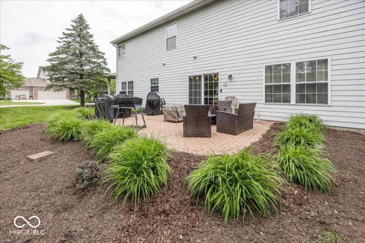 Listing Image 16