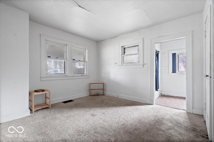 Listing Image 13