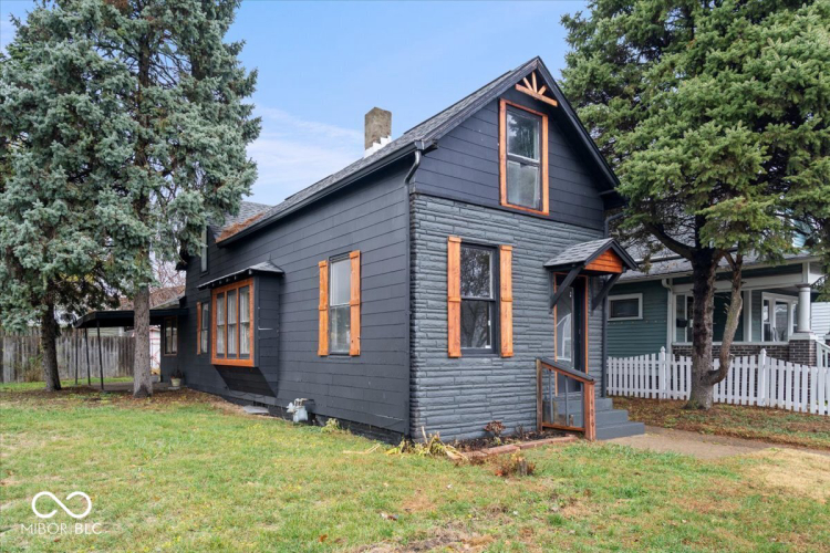 Listing Image 3