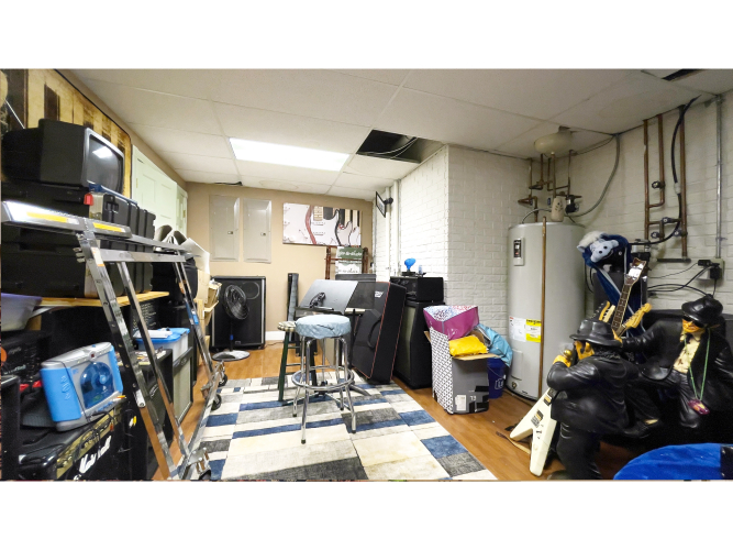 Listing Image 35