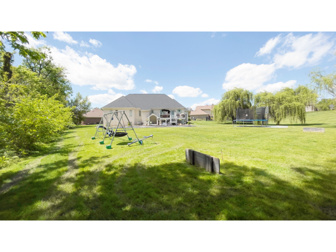 Listing Image 41