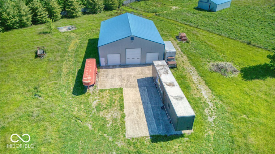 Listing Image 11