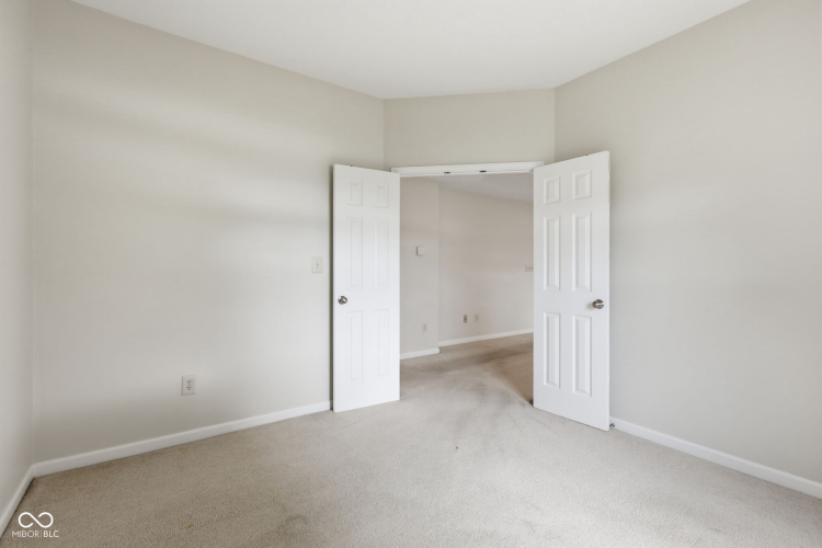 Listing Image 30