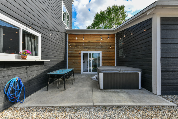 Listing Image 33