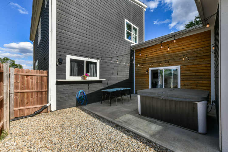 Listing Image 34
