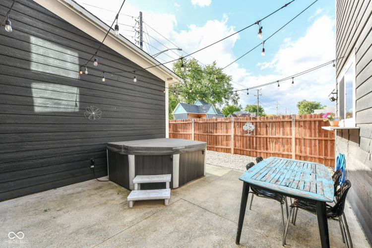 Listing Image 35