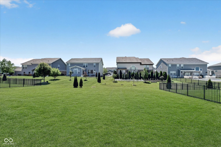 Listing Image 50