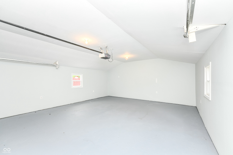 Listing Image 30