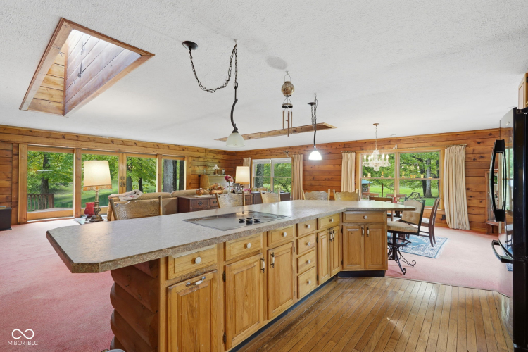 Listing Image 14