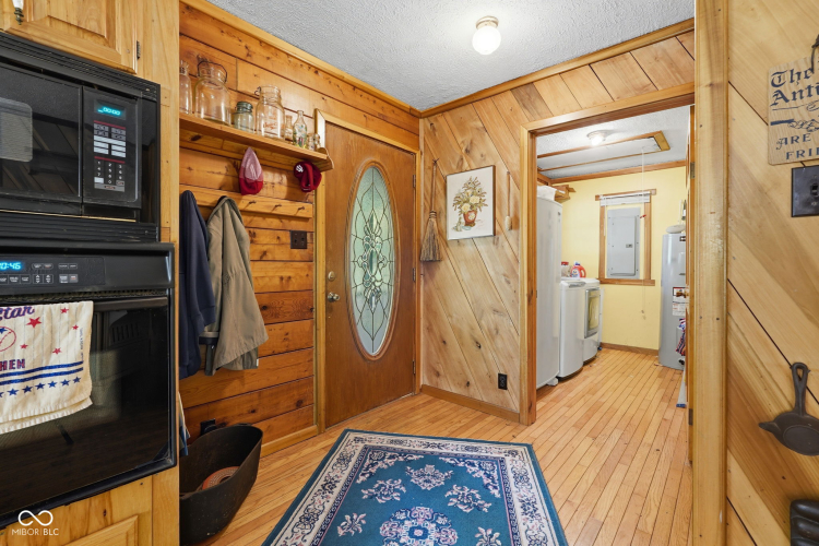 Listing Image 36