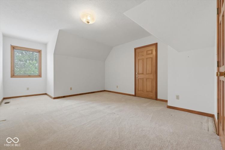 Listing Image 49
