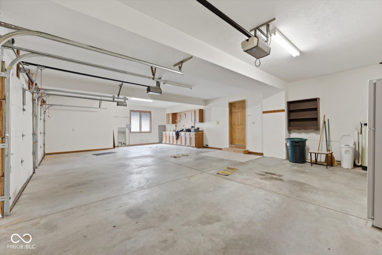 Listing Image 58