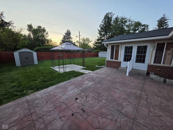 Listing Image 7