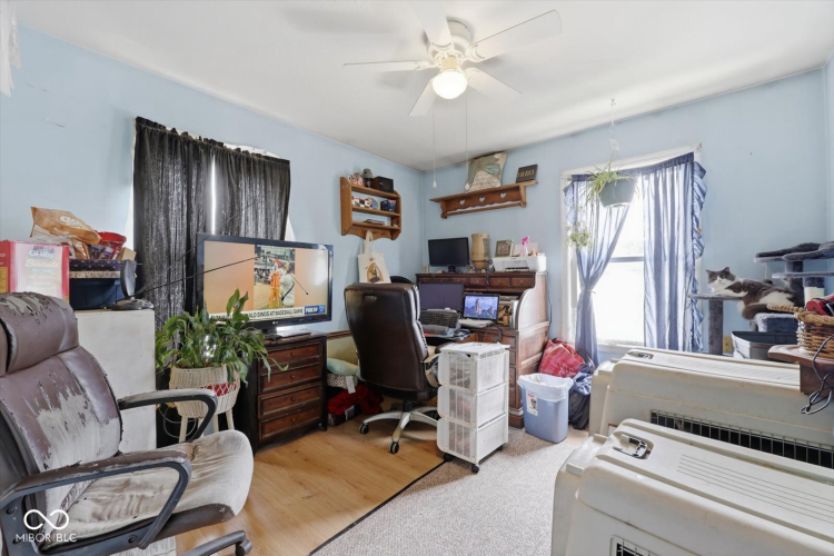 Listing Image 16