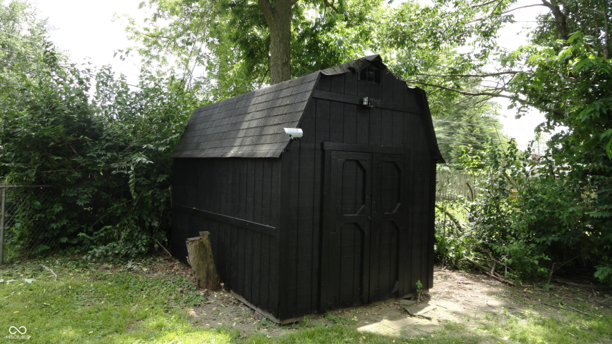 Listing Image 11