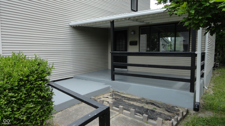 Listing Image 13
