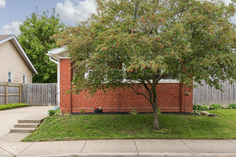 Listing Image 46
