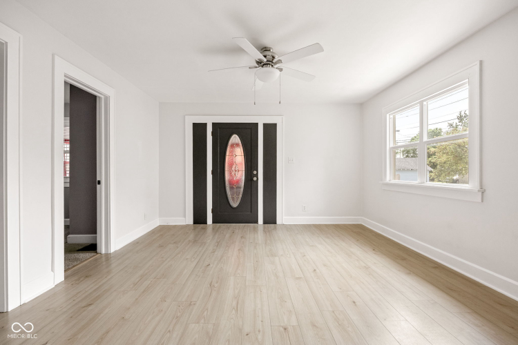Listing Image 52
