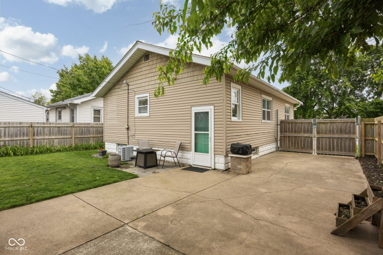 Listing Image 75