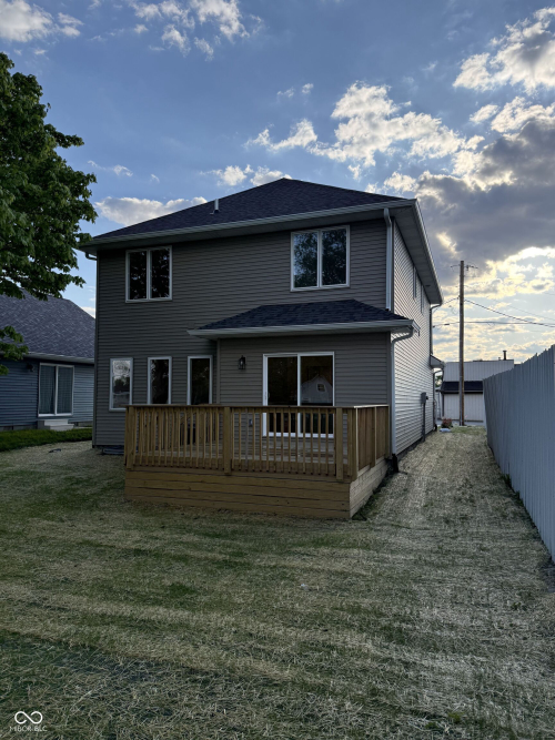 Listing Image 3
