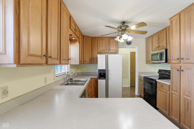 Listing Image 16