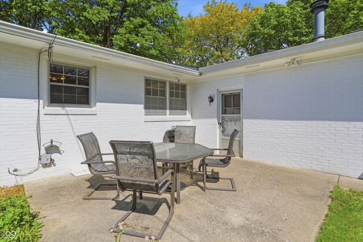 Listing Image 50