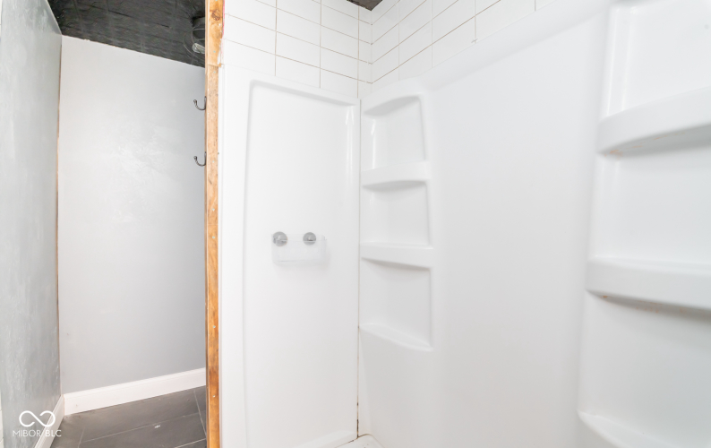 Listing Image 65