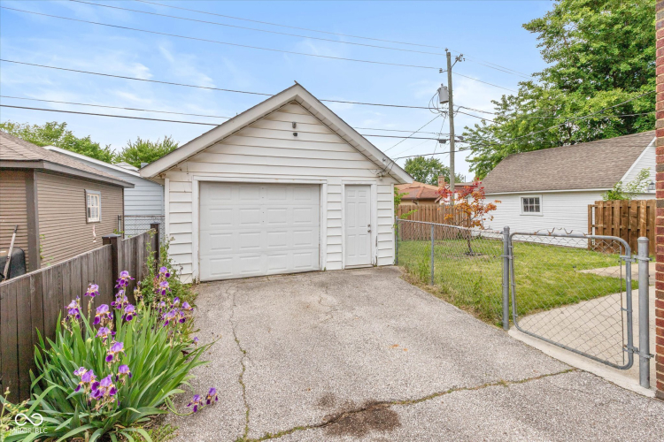 Listing Image 23