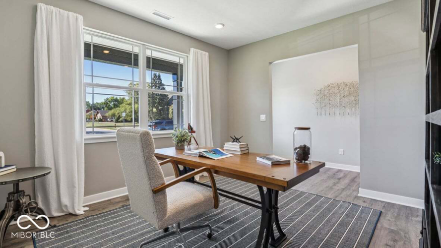 Listing Image 5