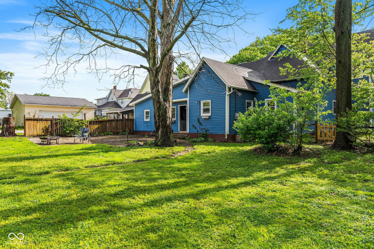 Listing Image 11
