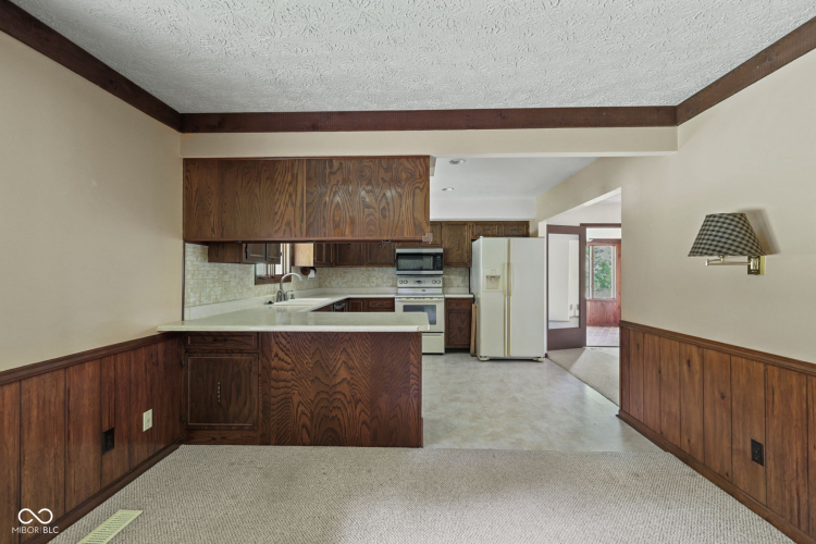 Listing Image 30