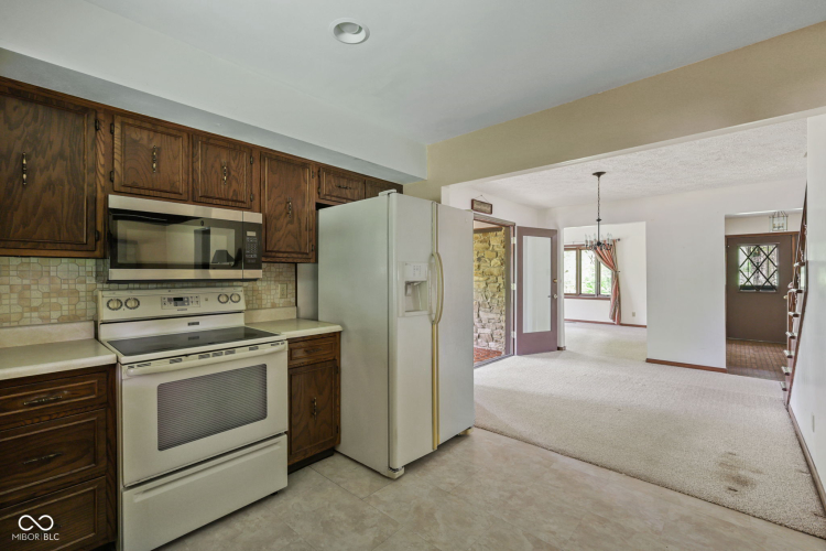 Listing Image 52
