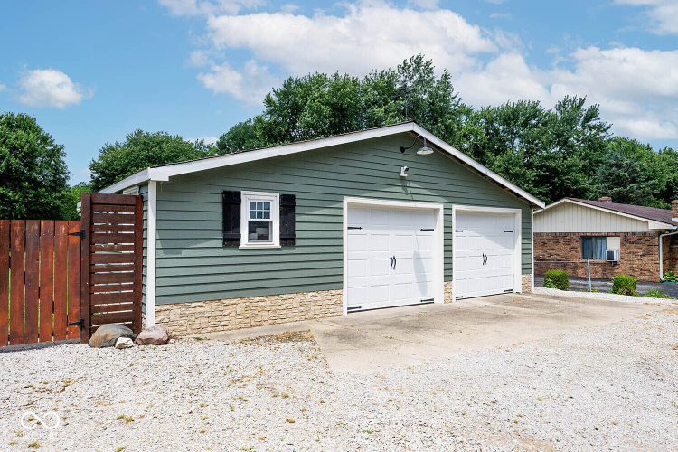 Listing Image 41