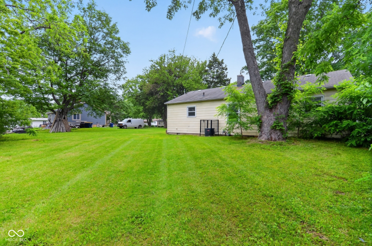 Listing Image 8