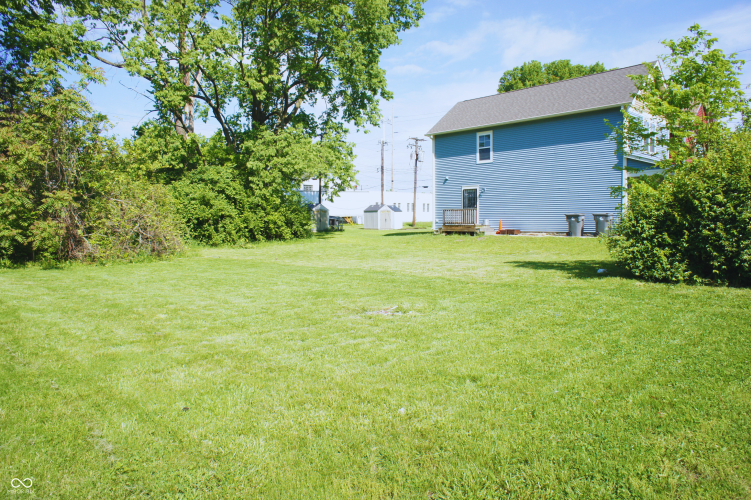 Listing Image 8