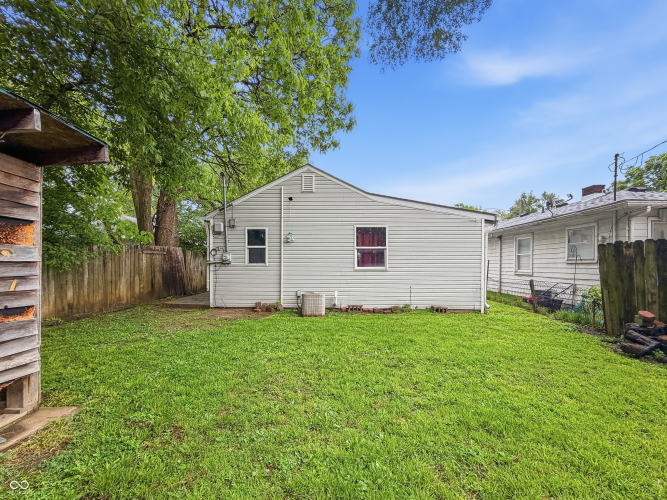 Listing Image 17