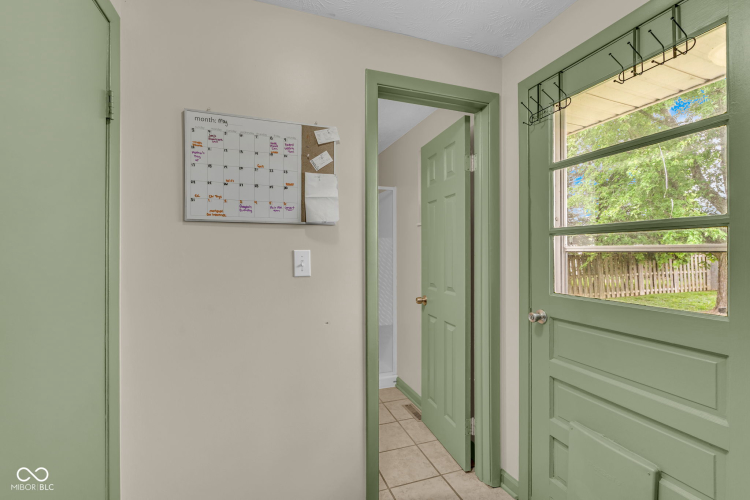 Listing Image 27