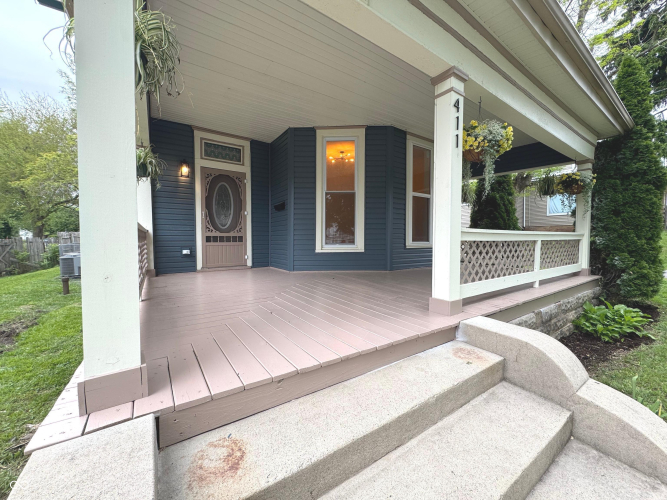 Listing Image 4