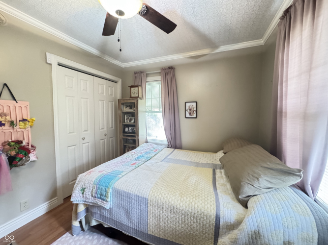 Listing Image 53