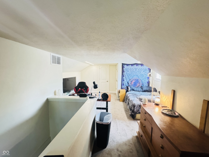 Listing Image 56