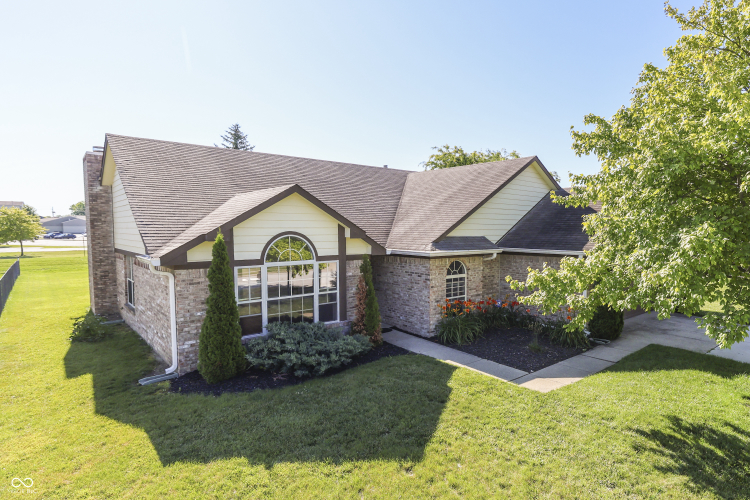 Listing Image 52