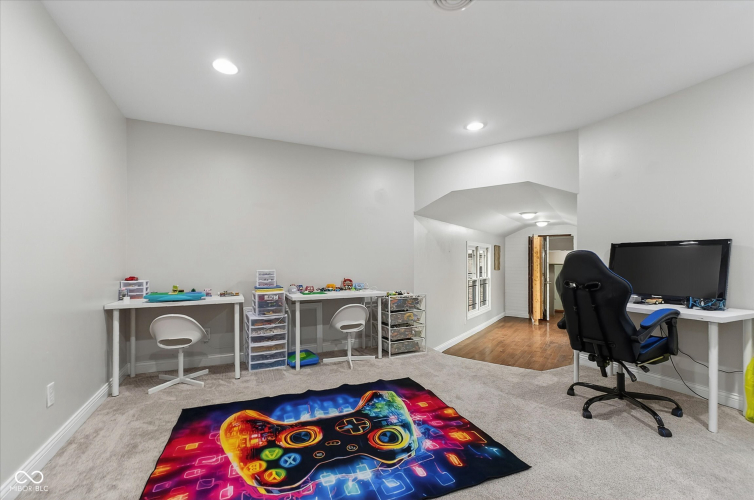 Listing Image 35
