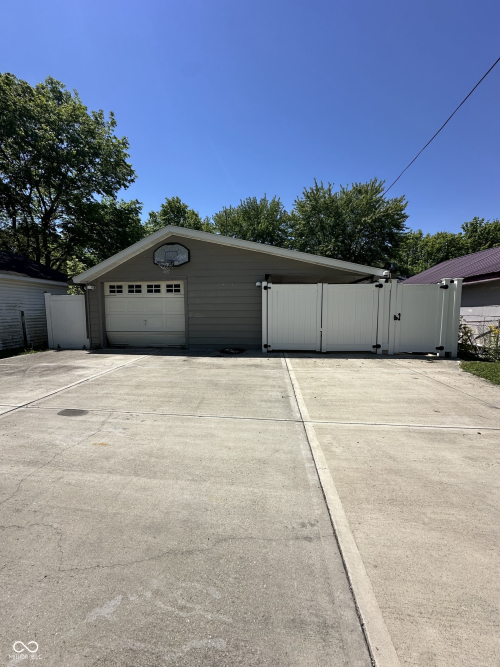 Listing Image 18