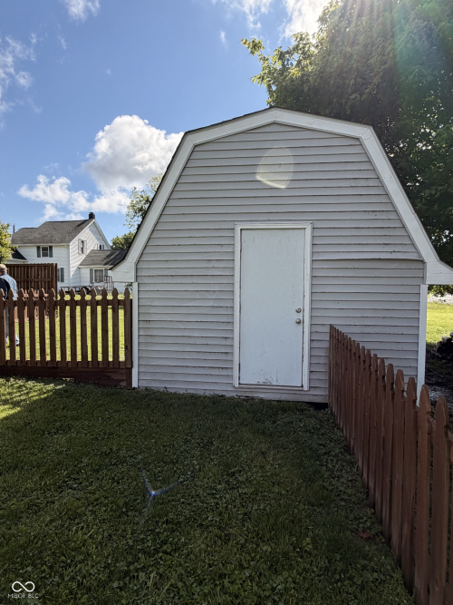 Listing Image 20