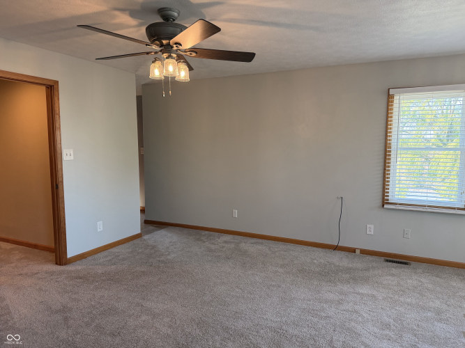 Listing Image 48