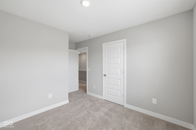 Listing Image 28