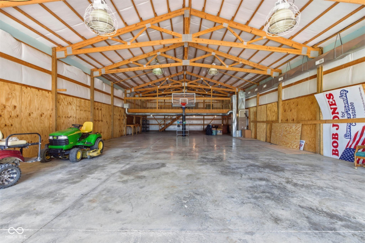 Listing Image 38