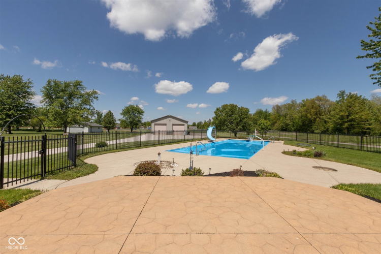 Listing Image 52