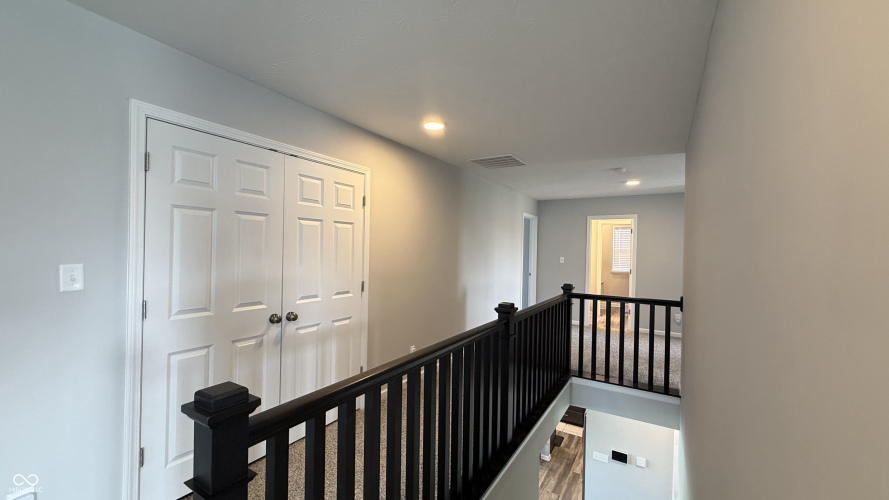 Listing Image 52