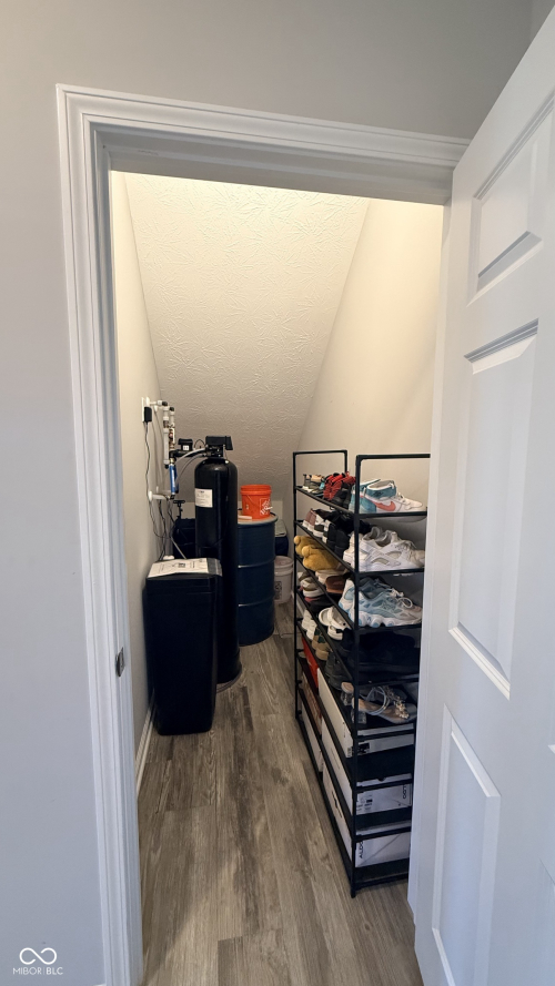 Listing Image 79
